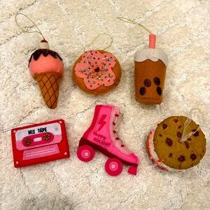 Lot of 5 Christmas ornaments. Wondershop and Kurt Adler